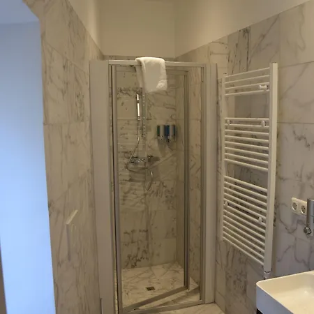Atel Lasserhof 3* Salzburg
