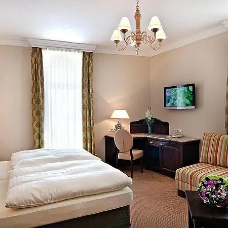 Atel Lasserhof Hotel
